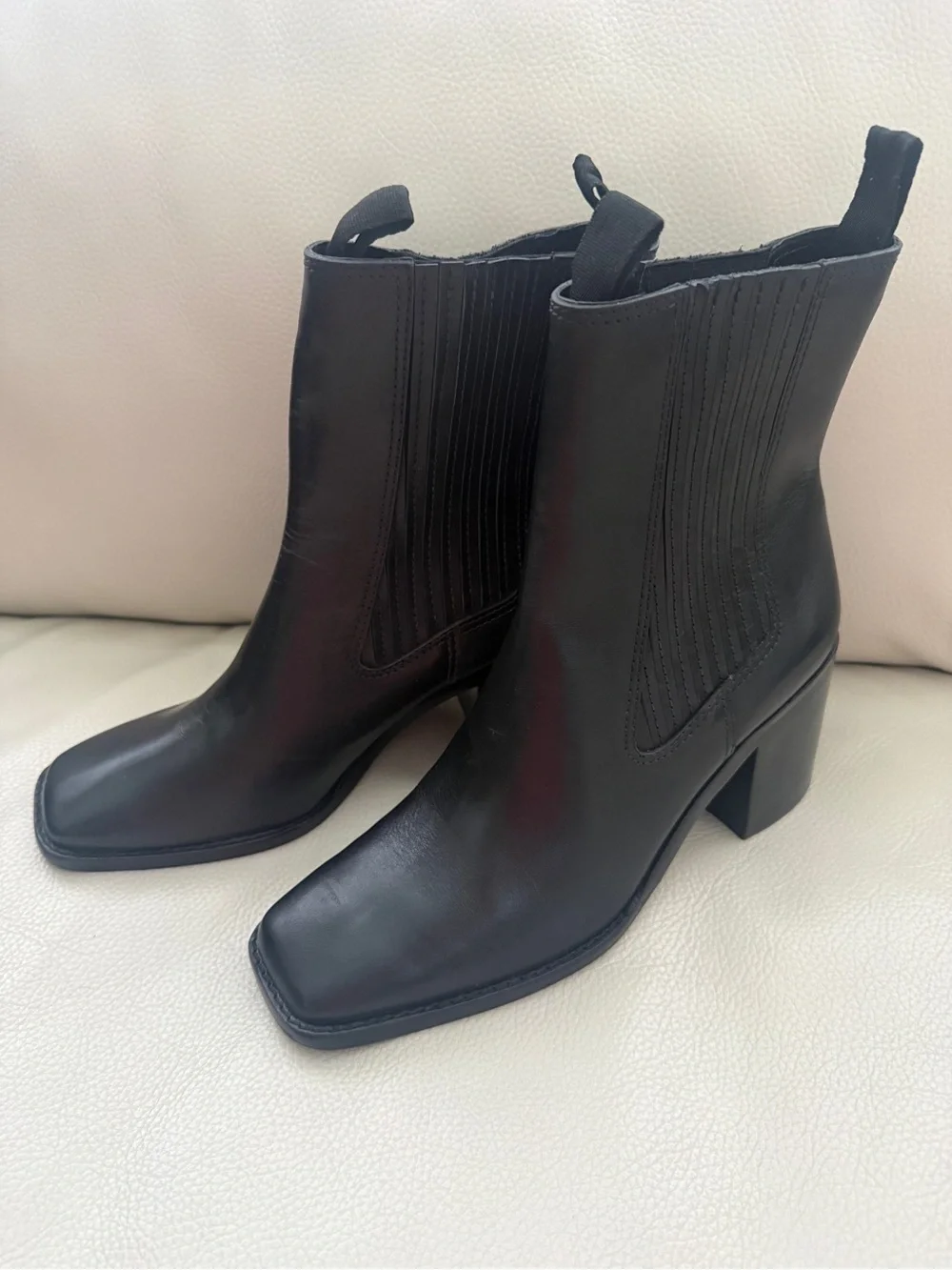 Loeffler Randall Black Leather Chelsea Ankle Boots Stretch Pull On Comfort 10.5